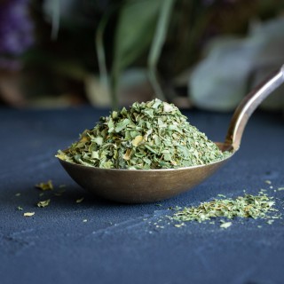 Hakitud mahe moringa lehed