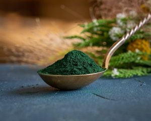 Organic green Spirulina powder