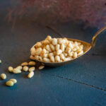 Mahedad kooritud seedermännipähklid (seedriseemned)