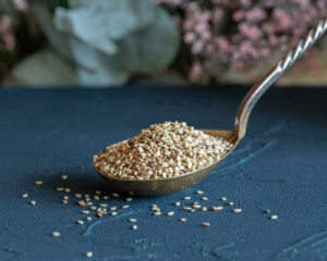 Hulled organic sesame seeds