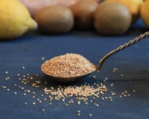 Puffed organic amaranth seeds